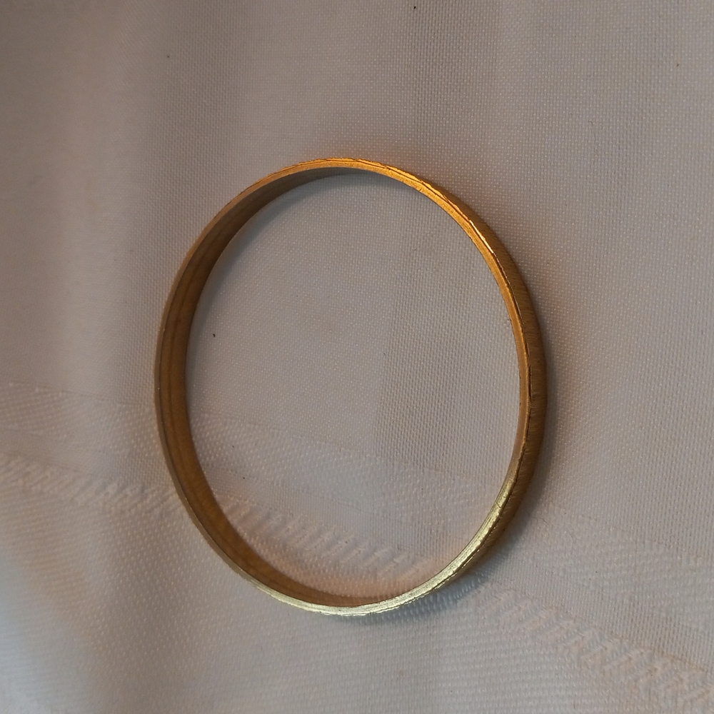 Bangle Bracelet Gold Tone
